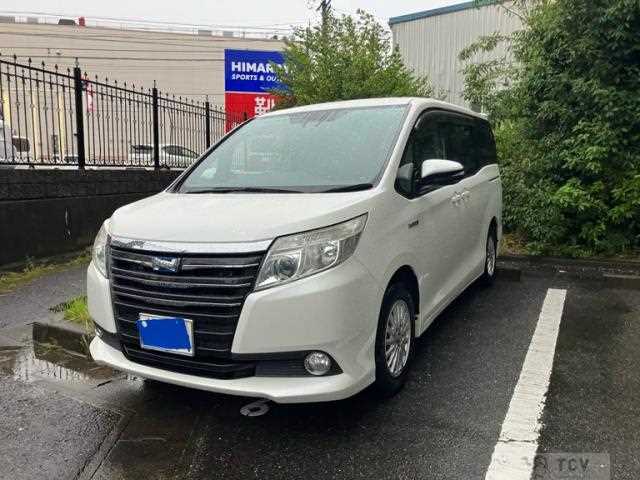 2016 Toyota Noah