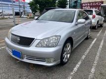 2005 Toyota Crown