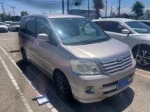 2002 Toyota Noah