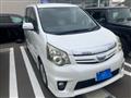 2010 Toyota Noah