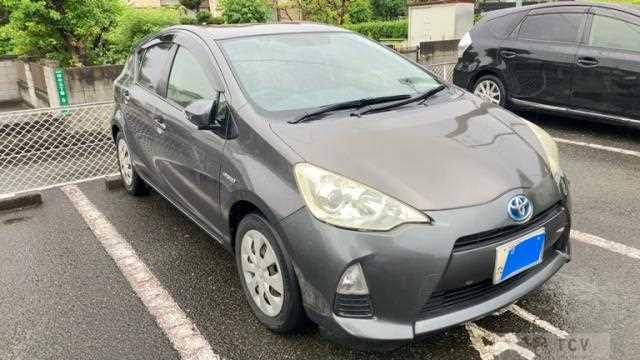 2013 Toyota AQUA