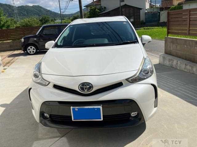 2017 Toyota PRIUS α