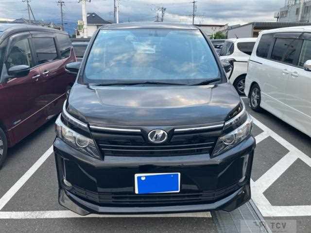 2014 Toyota Voxy