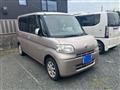 2010 Daihatsu Tanto