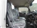 2024 Mitsubishi Fuso Canter