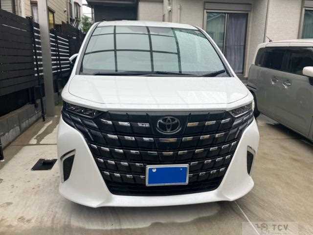 2025 Toyota Alphard Hybrid
