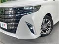 2023 Toyota Alphard Hybrid
