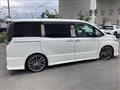 2016 Toyota Voxy