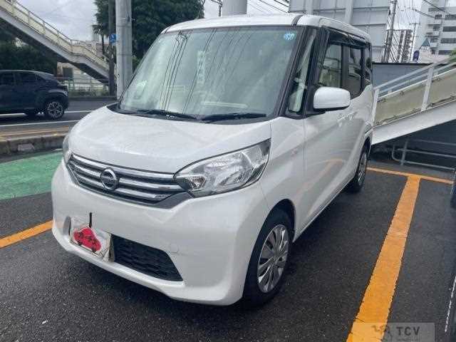 2014 Nissan ROOX