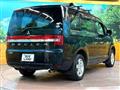 2007 Mitsubishi Delica D5