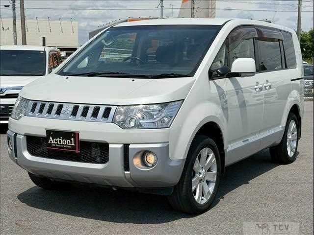 2016 Mitsubishi Delica D5