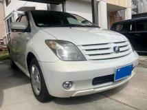 2005 Toyota IST