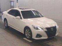 2013 Toyota Crown