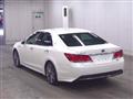 2013 Toyota Crown Hybrid