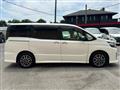 2016 Toyota Voxy