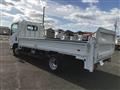 2016 Isuzu Elf Truck