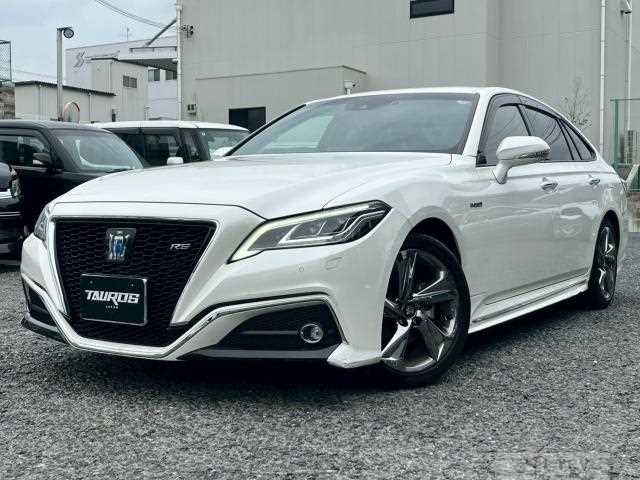 2018 Toyota Crown Hybrid