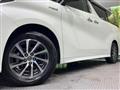 2015 Toyota Alphard Hybrid