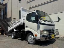2010 Hino Dutro