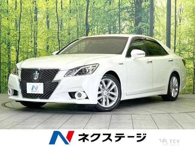 2015 Toyota Crown Hybrid