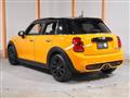 2017 BMW MINI