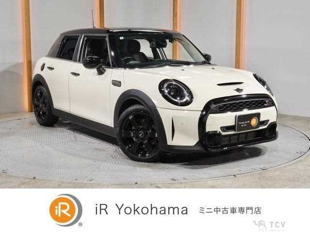 2022 BMW MINI