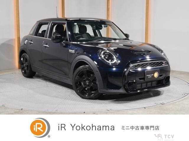 2022 BMW MINI