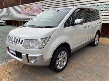 2011 Mitsubishi Delica D5