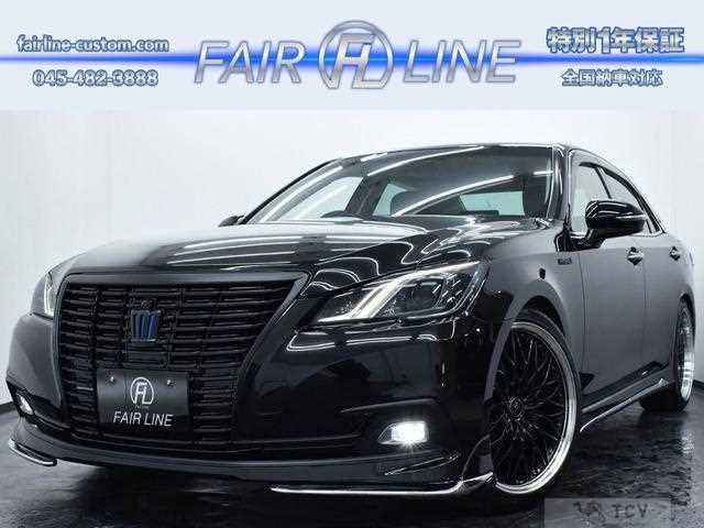 2015 Toyota Crown Hybrid