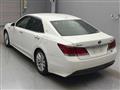 2013 Toyota Crown Hybrid