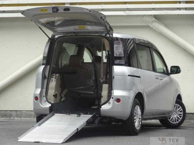 2011 Toyota Sienta