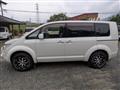 2013 Mitsubishi Delica D5