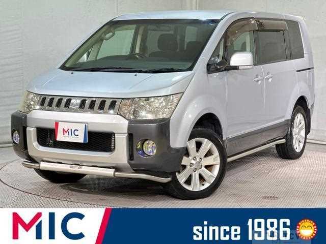 2009 Mitsubishi Delica D5