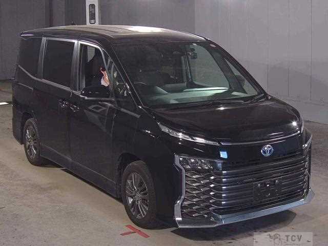 2023 Toyota Voxy