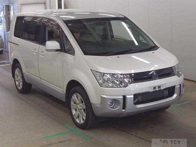 2015 Mitsubishi Delica D5