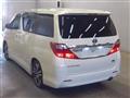 2014 Toyota Alphard Hybrid