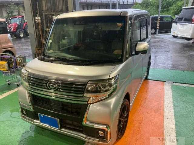 2017 Daihatsu Tanto