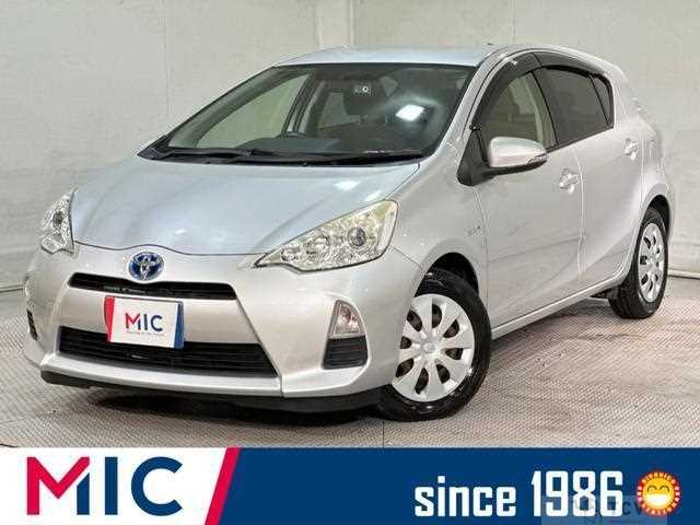 2013 Toyota AQUA