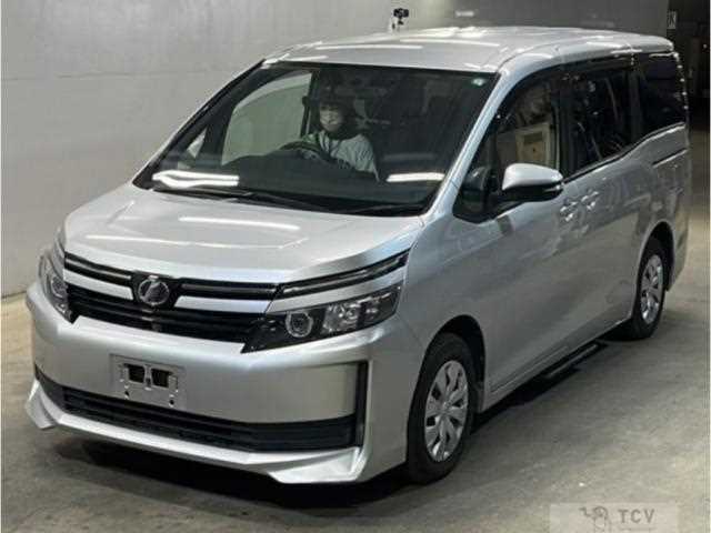2017 Toyota Voxy