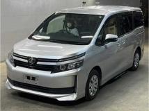 2017 Toyota Voxy