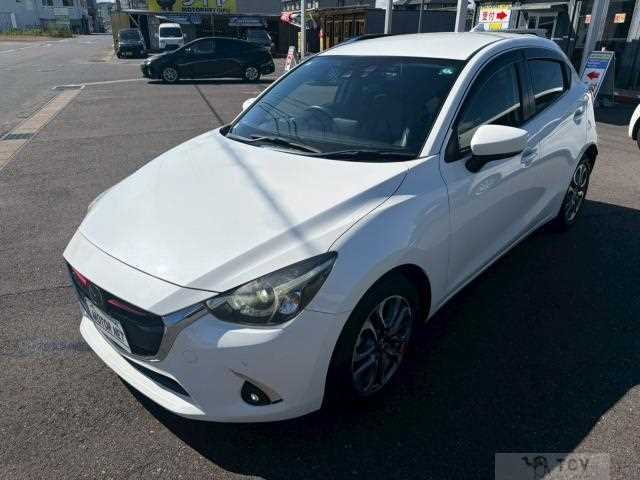 2017 Mazda Demio