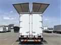 2015 Mitsubishi Fuso Fighter