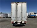 2016 Isuzu Elf Truck