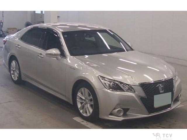 2013 Toyota Crown Hybrid