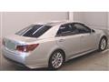 2013 Toyota Crown Hybrid