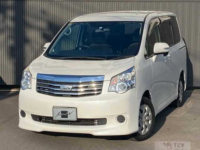 2013 Toyota Noah