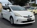 2013 Toyota PRIUS α