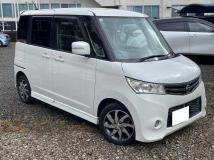 2011 Nissan ROOX