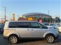 2010 Mitsubishi Delica D5