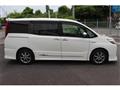 2016 Toyota Noah